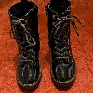 forever 21 women's black patent leather combat boot, size 7